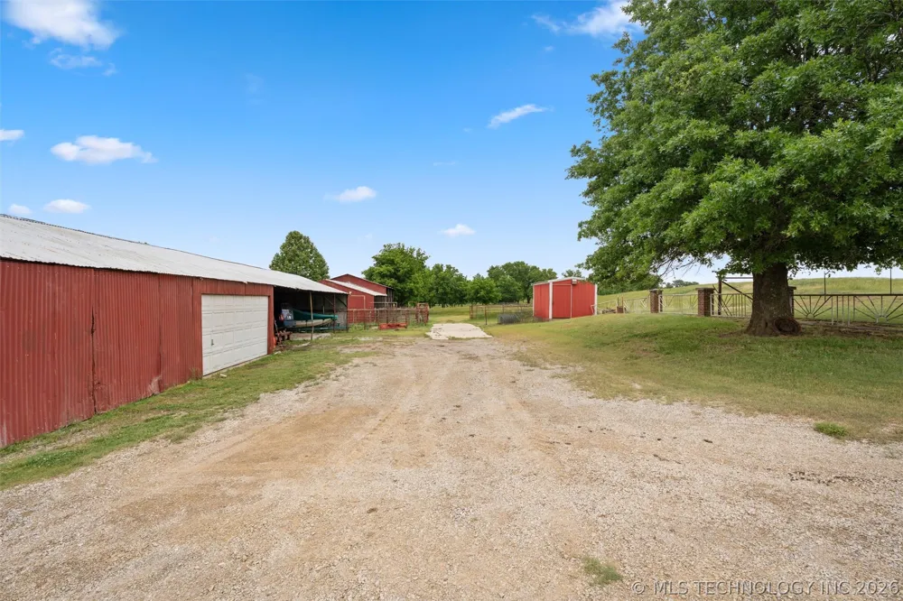 27740 4020 ROAD Ramona, OK 74061