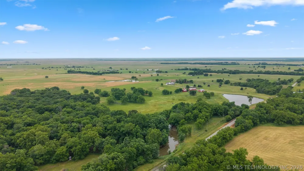 27740 4020 ROAD Ramona, OK 74061