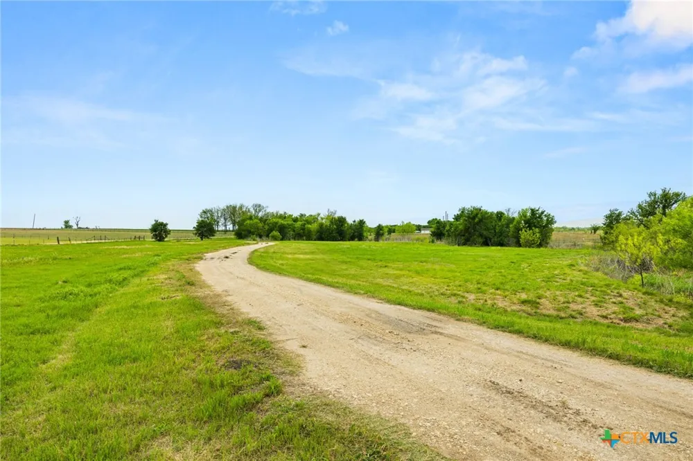 11210 Texas Hwy 53 Rogers, TX 76569