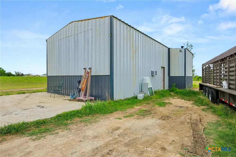 11210 Texas Hwy 53 Rogers, TX 76569