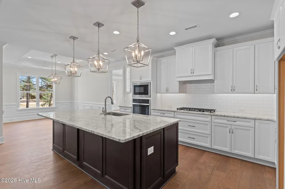 193 E Winding Way Wallace, NC 28466