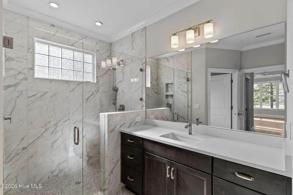 193 E Winding Way Wallace, NC 28466
