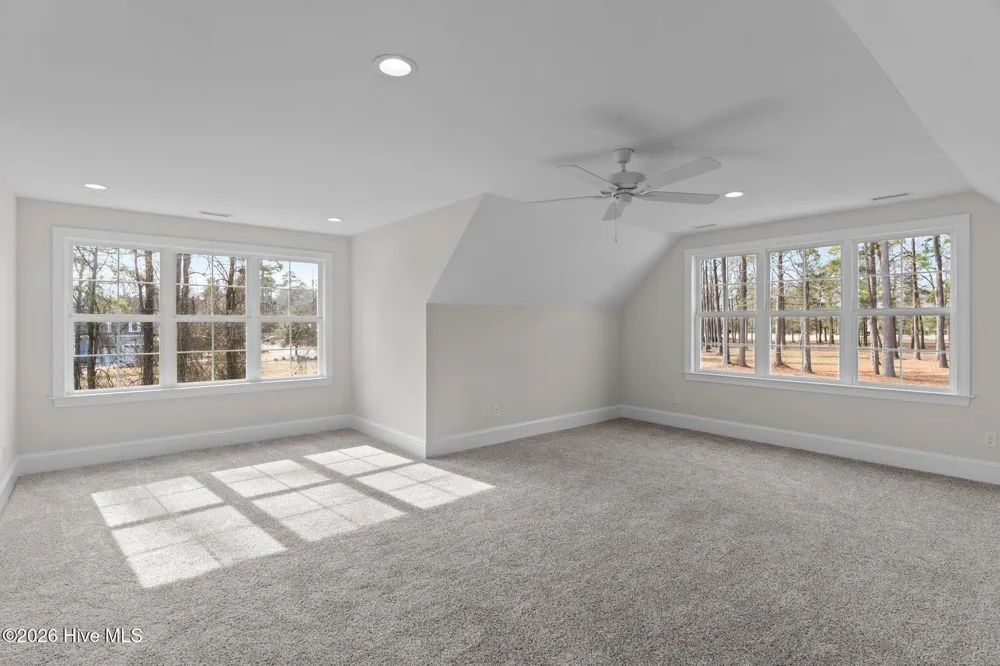 193 E Winding Way Wallace, NC 28466
