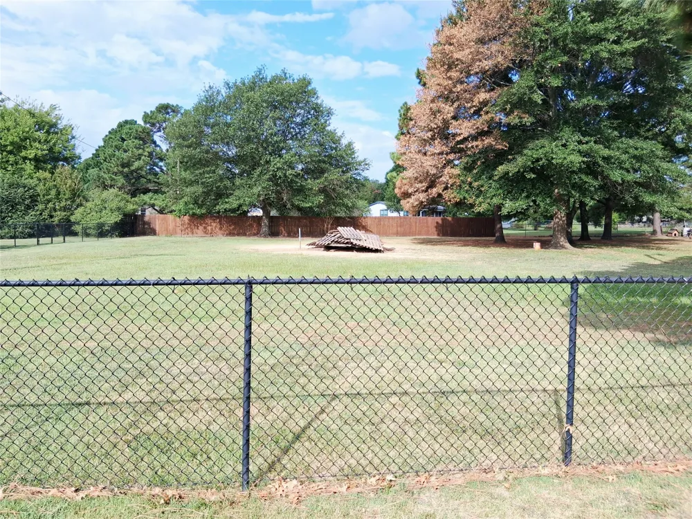 8140 Fm 513 S Lone Oak, TX 75453