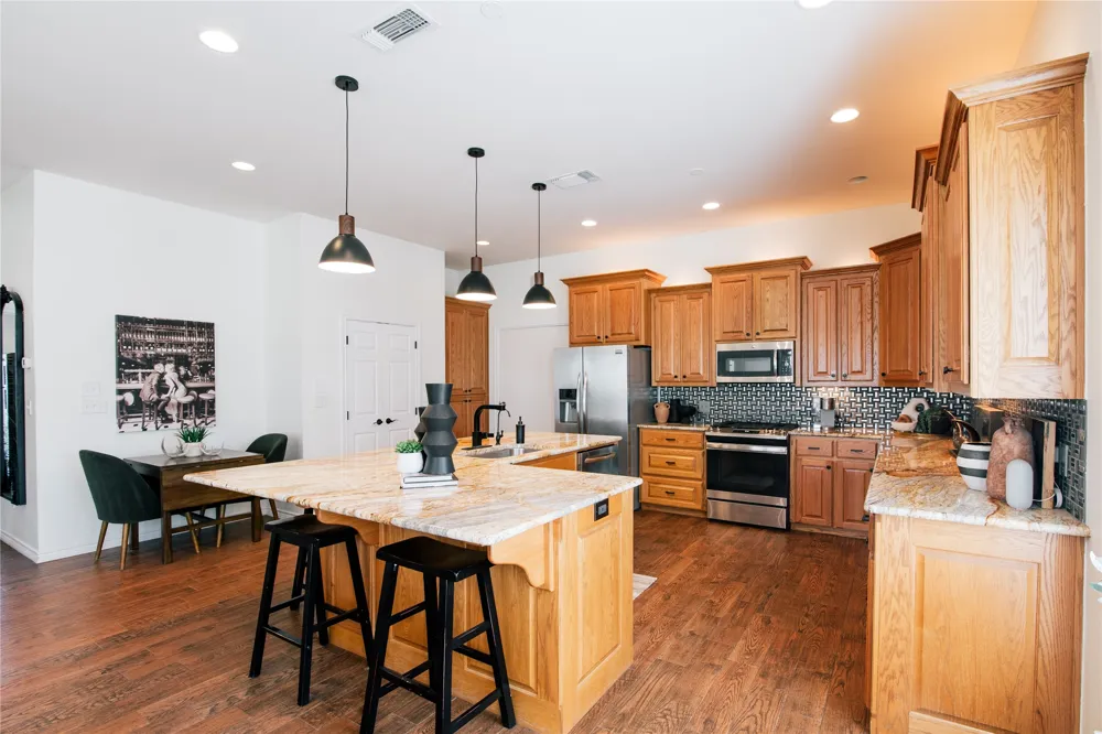 4067 CR 414 St Jo, TX 76265