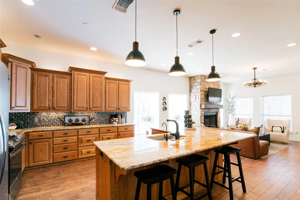4067 CR 414 St Jo, TX 76265