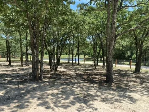 4067 CR 414 St Jo, TX 76265