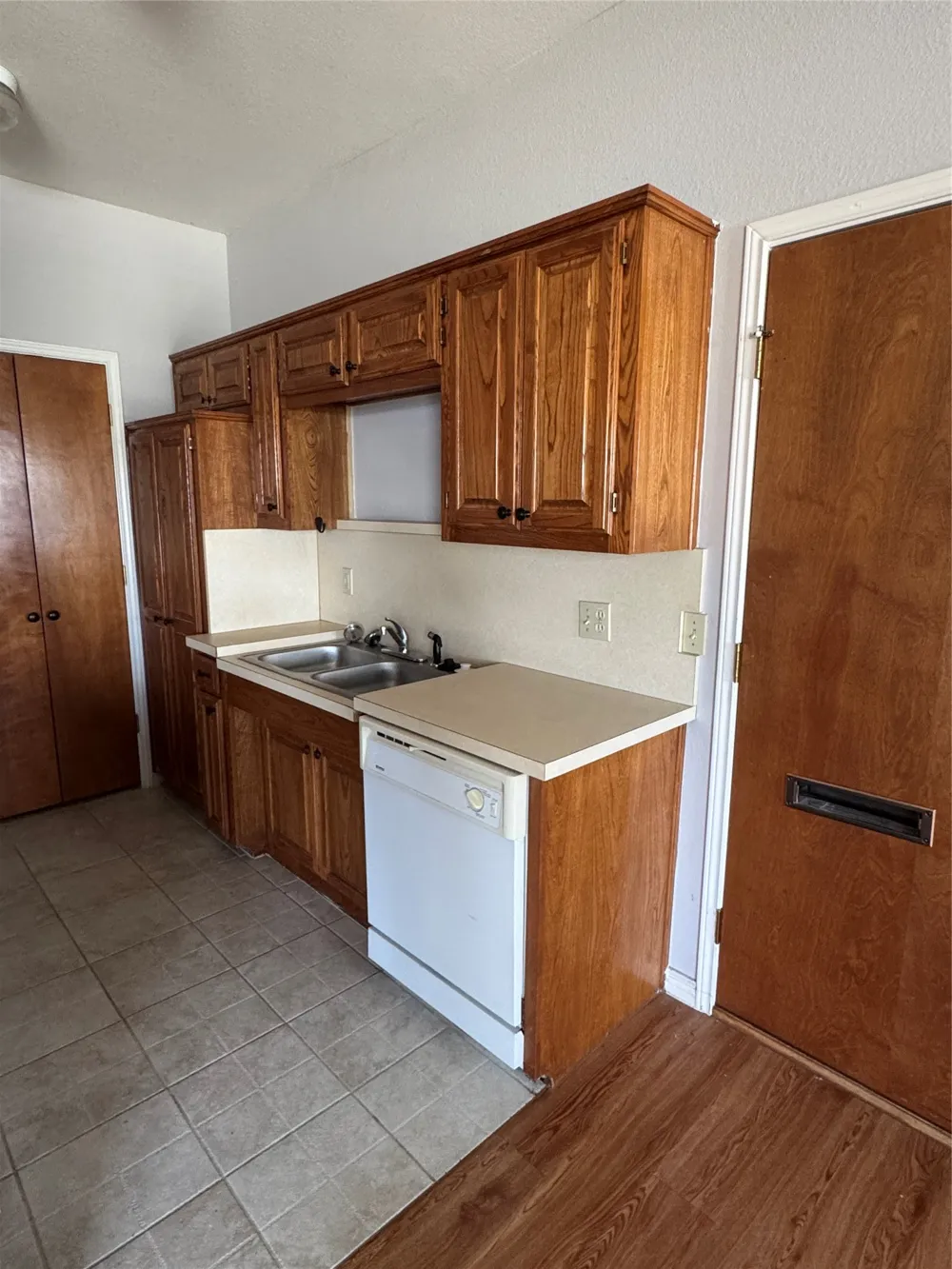 503 WASHINGTON STREET #A Kaufman, TX 75142