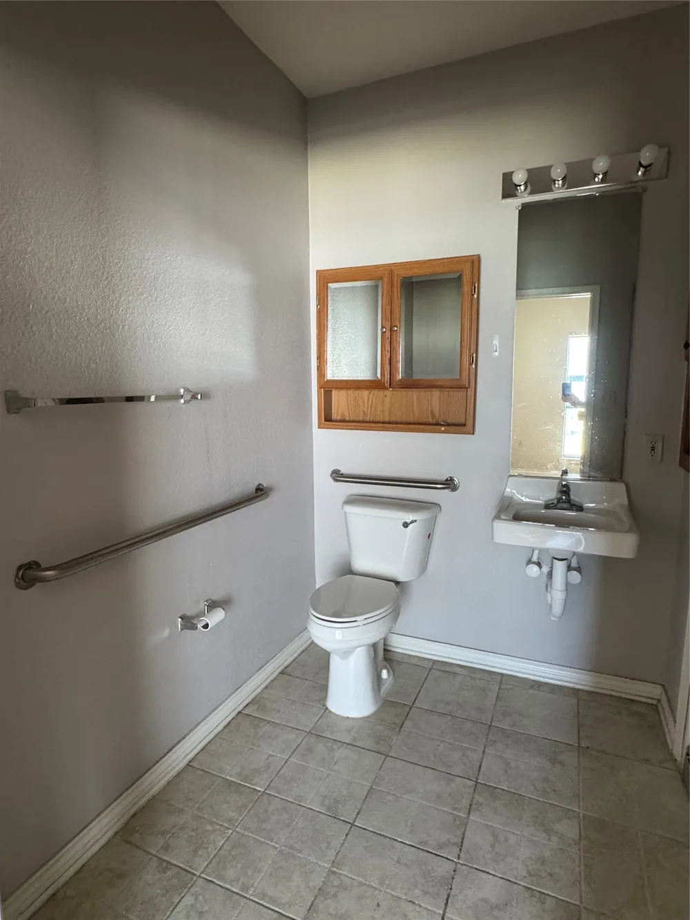 503 WASHINGTON STREET #A Kaufman, TX 75142