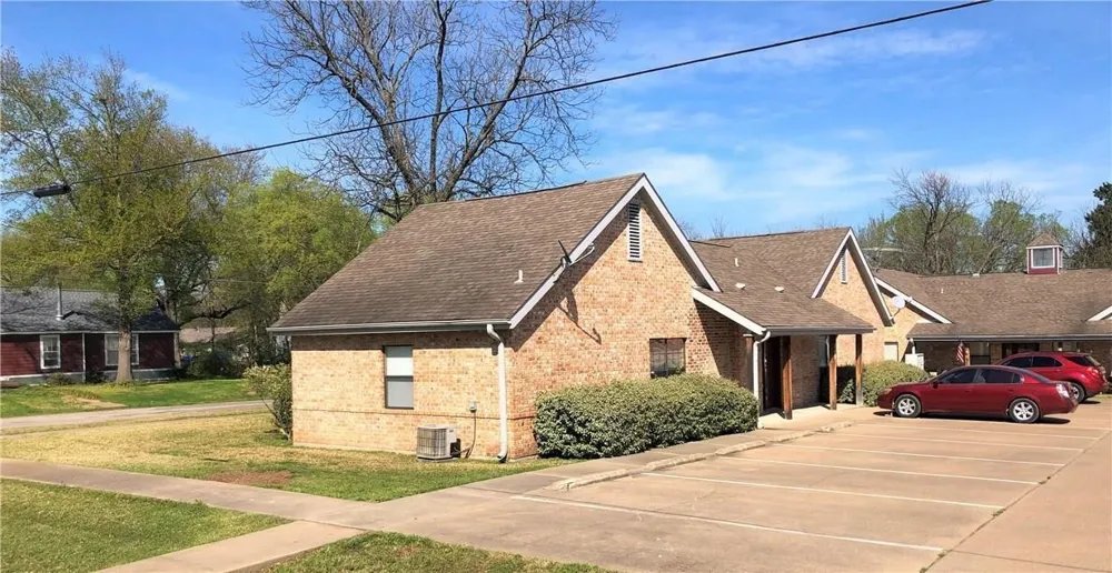 503 WASHINGTON STREET #A Kaufman, TX 75142