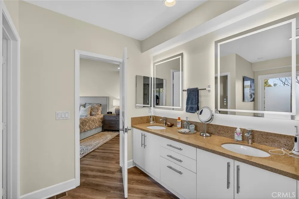 214 Avenida Montalvo #2 San Clemente, CA 92672