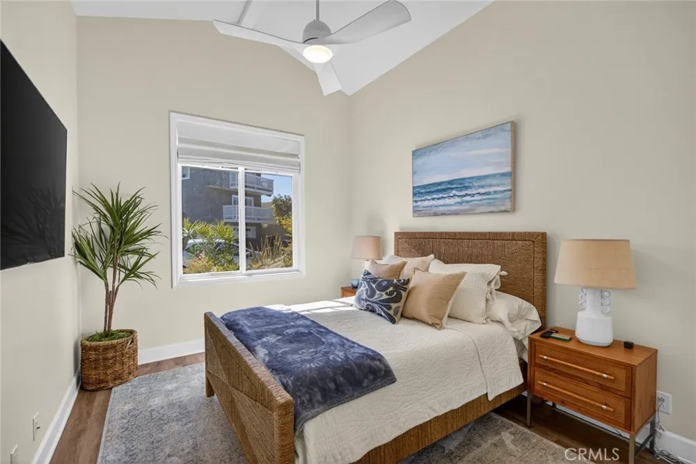 214 Avenida Montalvo #2 San Clemente, CA 92672