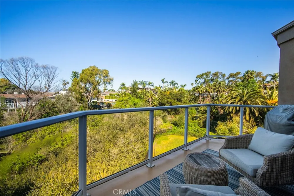 214 Avenida Montalvo #2 San Clemente, CA 92672