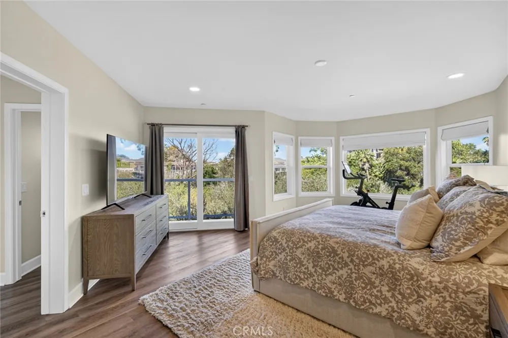 214 Avenida Montalvo #2 San Clemente, CA 92672