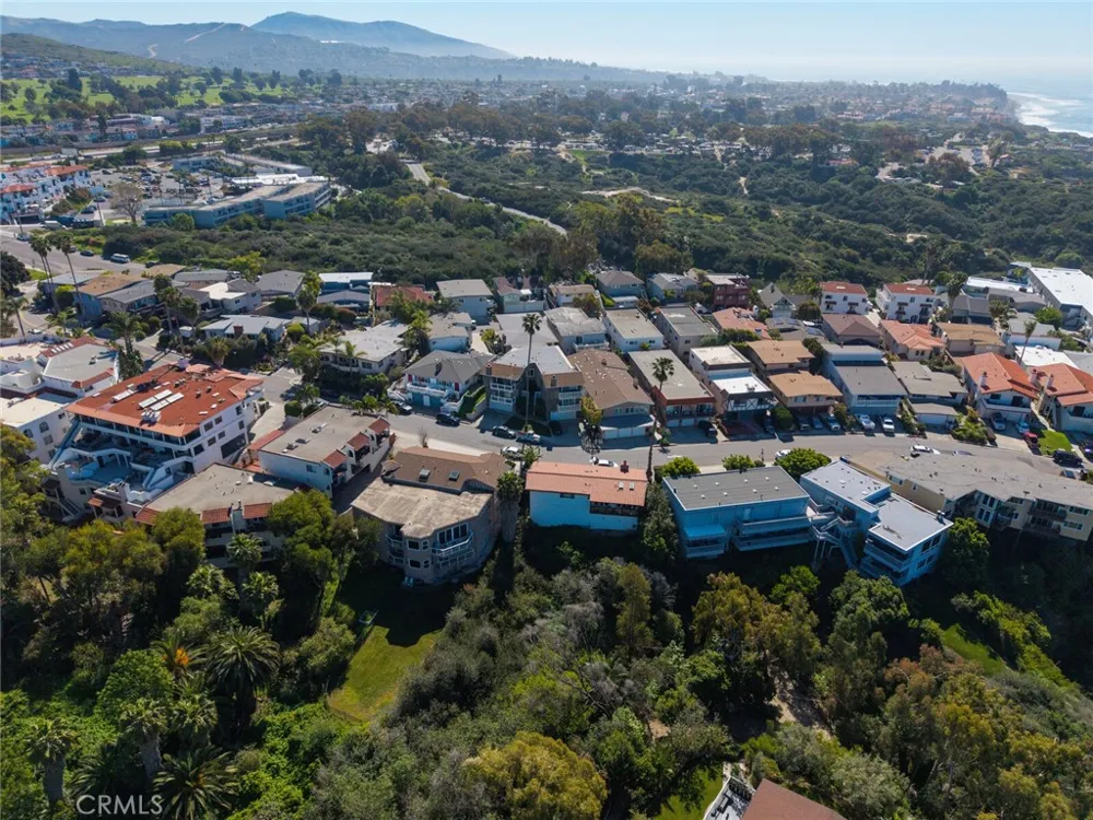 214 Avenida Montalvo #2 San Clemente, CA 92672
