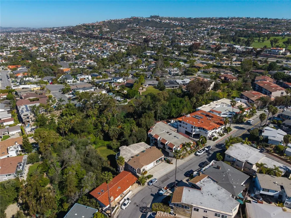 214 Avenida Montalvo #2 San Clemente, CA 92672