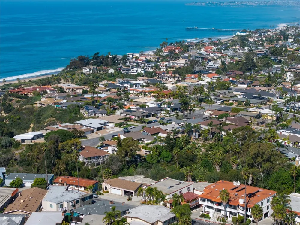 214 Avenida Montalvo #2 San Clemente, CA 92672