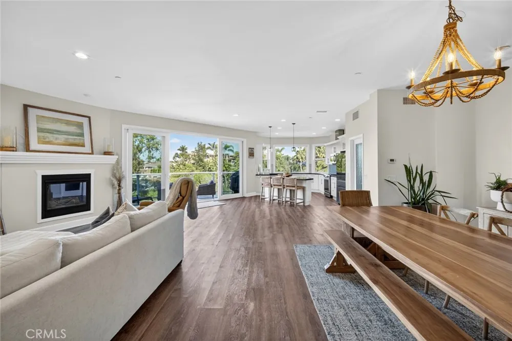 214 Avenida Montalvo #2 San Clemente, CA 92672