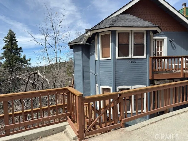 33466 Angeles Green Valley Lake, CA 92341