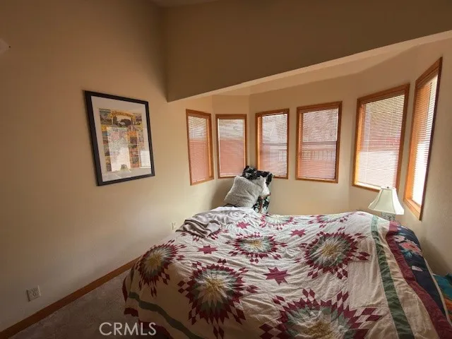 33466 Angeles Green Valley Lake, CA 92341