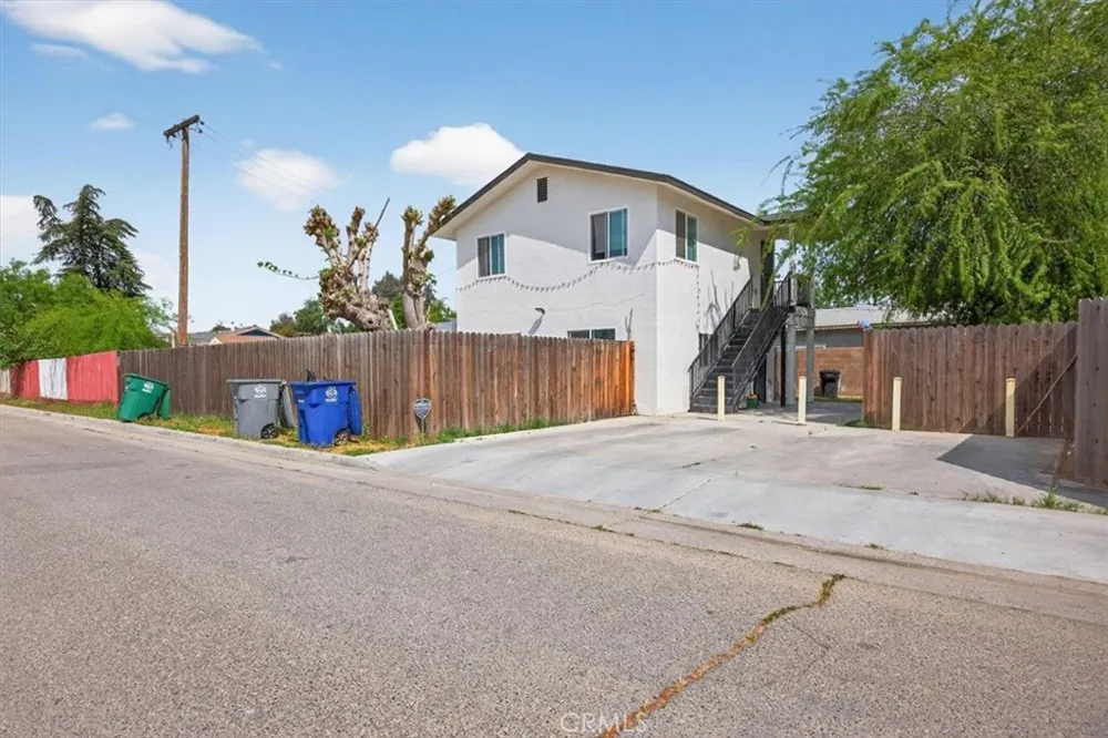 2546 Evergreen Selma, CA 93662
