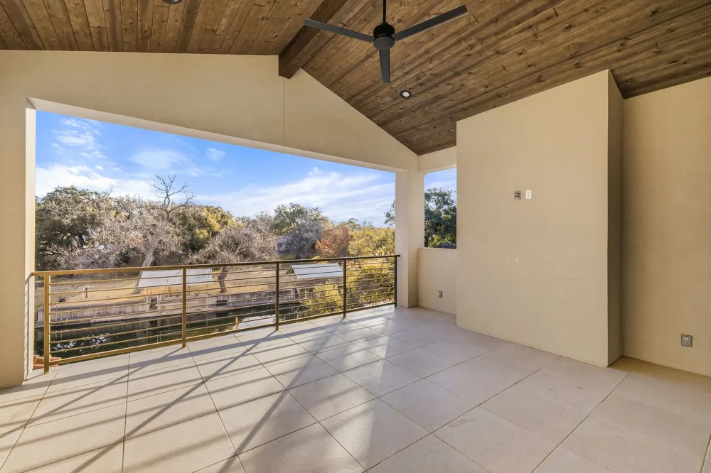 240 La Serena Loop Horseshoe Bay, TX 78657