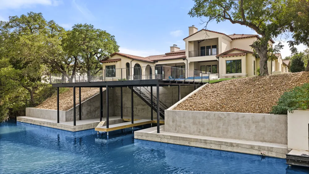 240 La Serena Loop Horseshoe Bay, TX 78657
