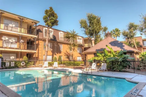 9407 Westheimer Road #305