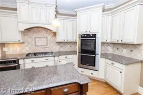 6210 Bradford Place Court Summerfield, NC 27358