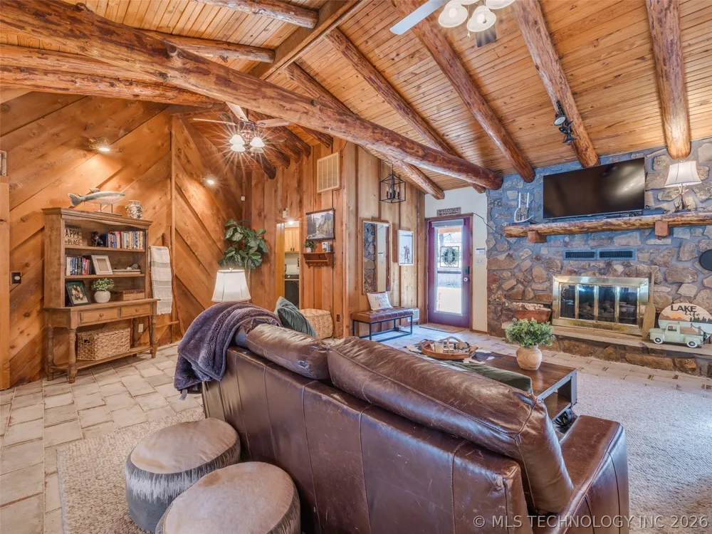 370 BK 1600 ROAD Stigler, OK 74462