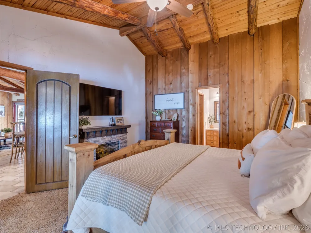 370 BK 1600 ROAD Stigler, OK 74462