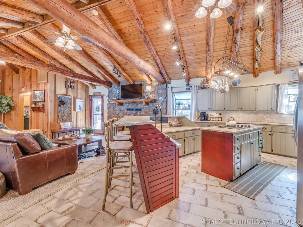 370 BK 1600 ROAD Stigler, OK 74462