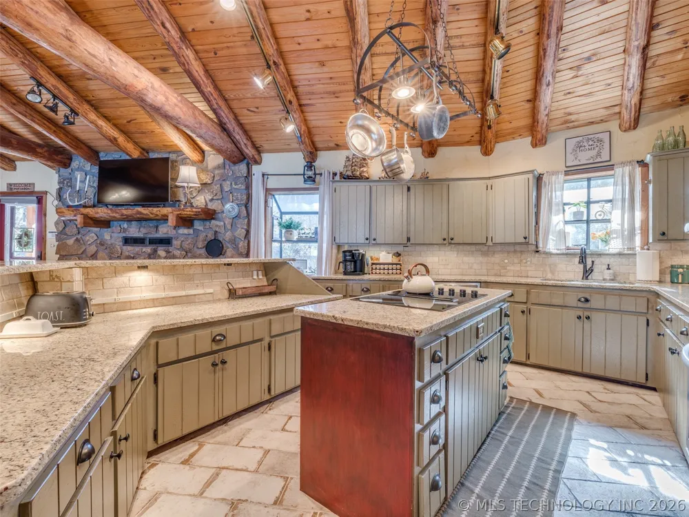370 BK 1600 ROAD Stigler, OK 74462