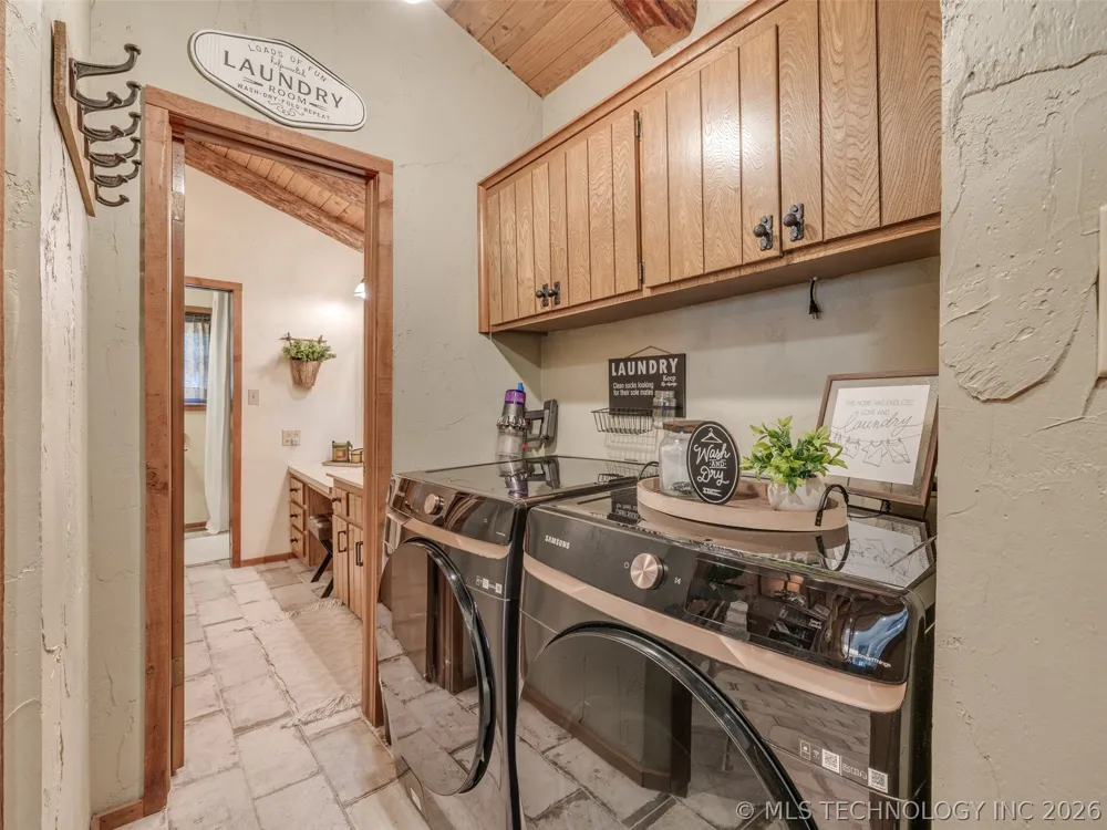 370 BK 1600 ROAD Stigler, OK 74462
