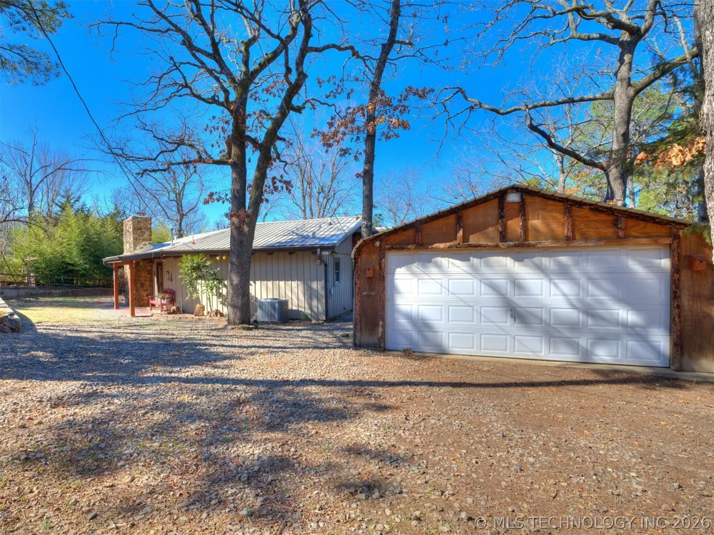 370 BK 1600 ROAD Stigler, OK 74462
