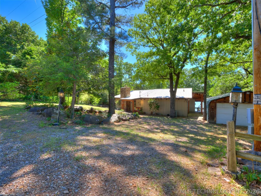 370 BK 1600 ROAD Stigler, OK 74462
