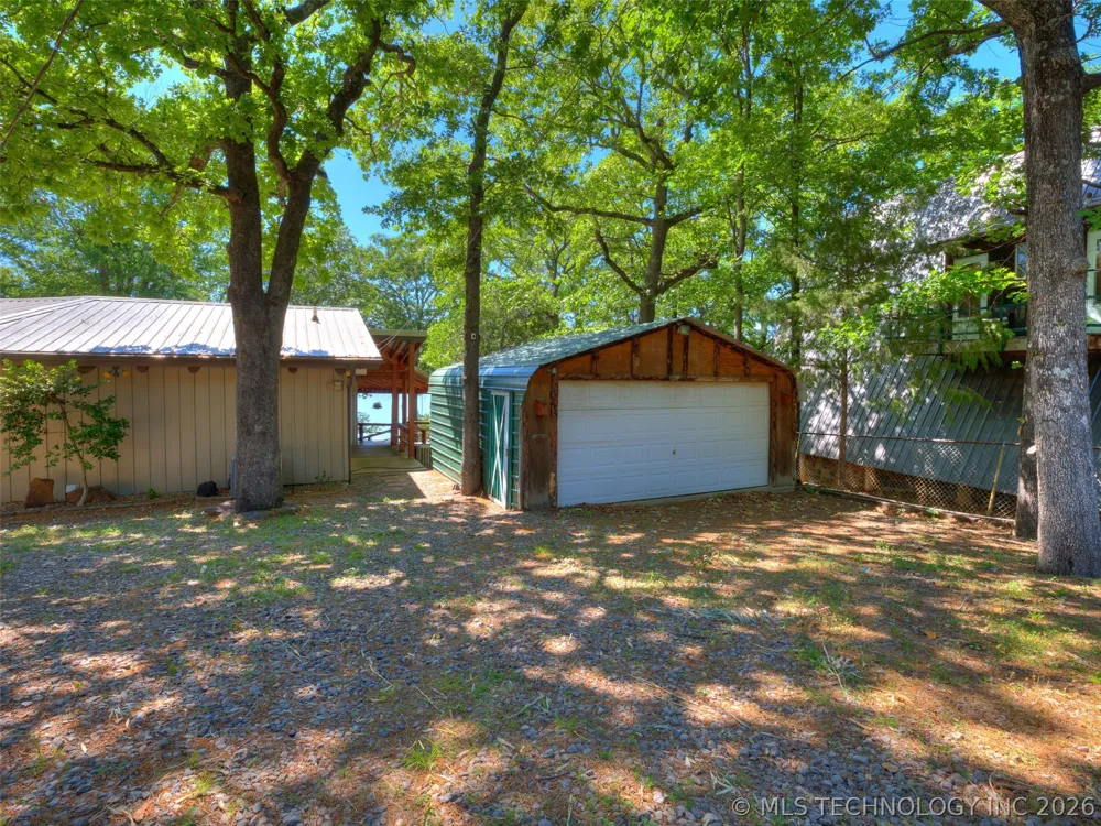 370 BK 1600 ROAD Stigler, OK 74462