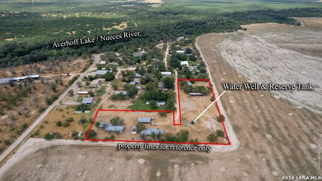 39 Jitterbug Crystal City, TX 78839