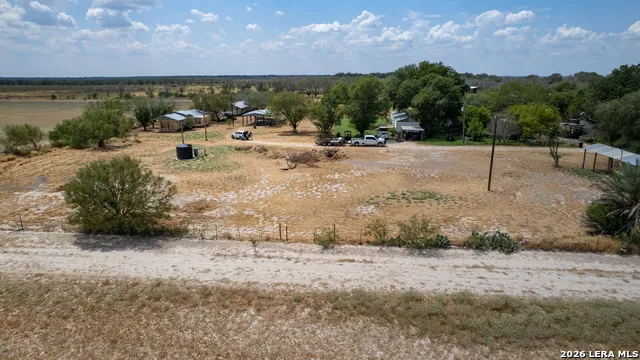 39 Jitterbug Crystal City, TX 78839
