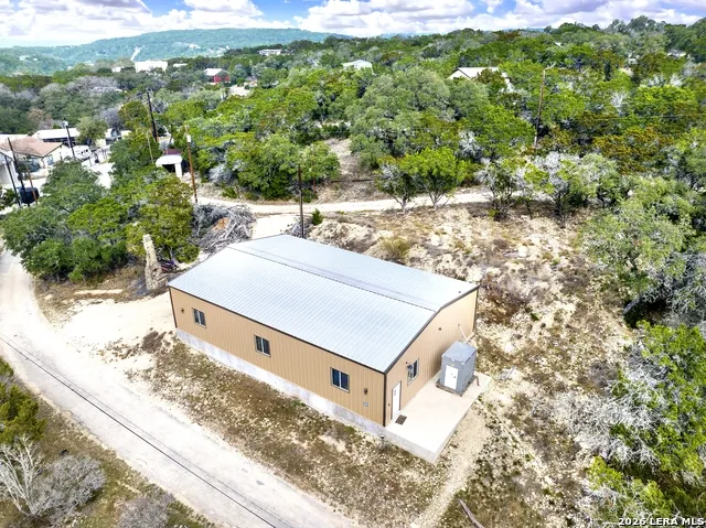 309 & 314 Sunset Lakehills, TX 78063