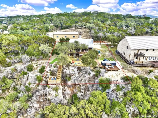 309 & 314 Sunset Lakehills, TX 78063