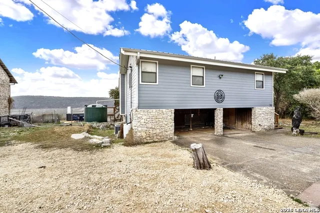 309 & 314 Sunset Lakehills, TX 78063
