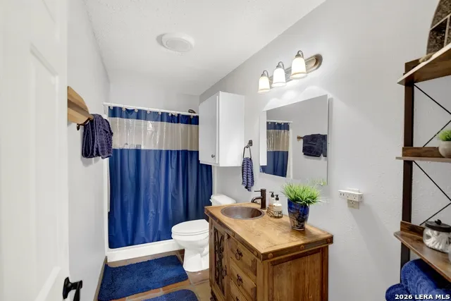 309 & 314 Sunset Lakehills, TX 78063