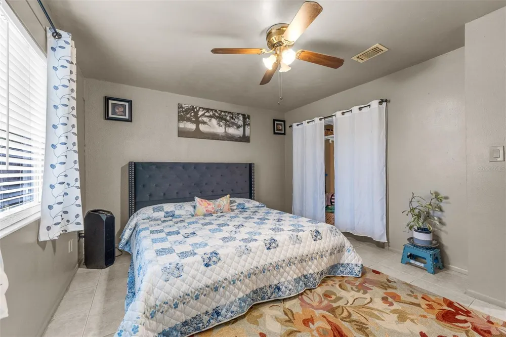 8509 LYONIA DRIVE Orlando, FL 32829