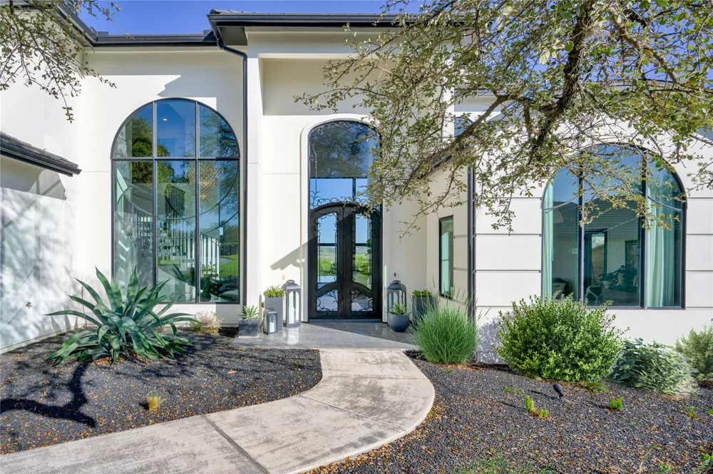 4300 Derrick Cove Spicewood, TX 78669