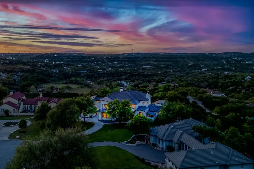 4300 Derrick Cove Spicewood, TX 78669