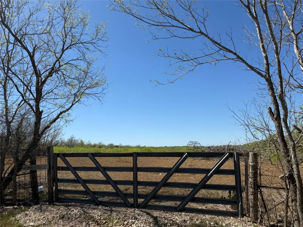 12129 Glass Road #3 Buda, TX 78610