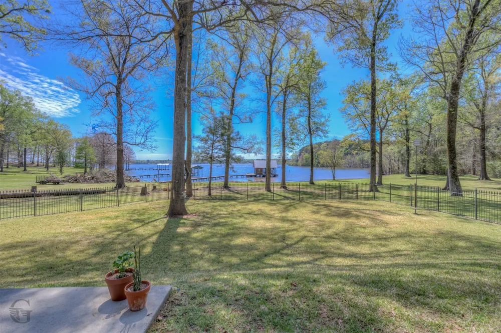 1060 Highway 162 Benton, LA 71006