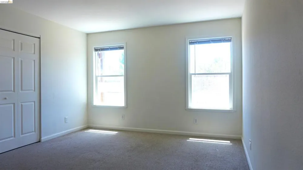 27 Robinson Ave Pittsburg, CA 94565