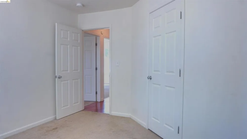 27 Robinson Ave Pittsburg, CA 94565